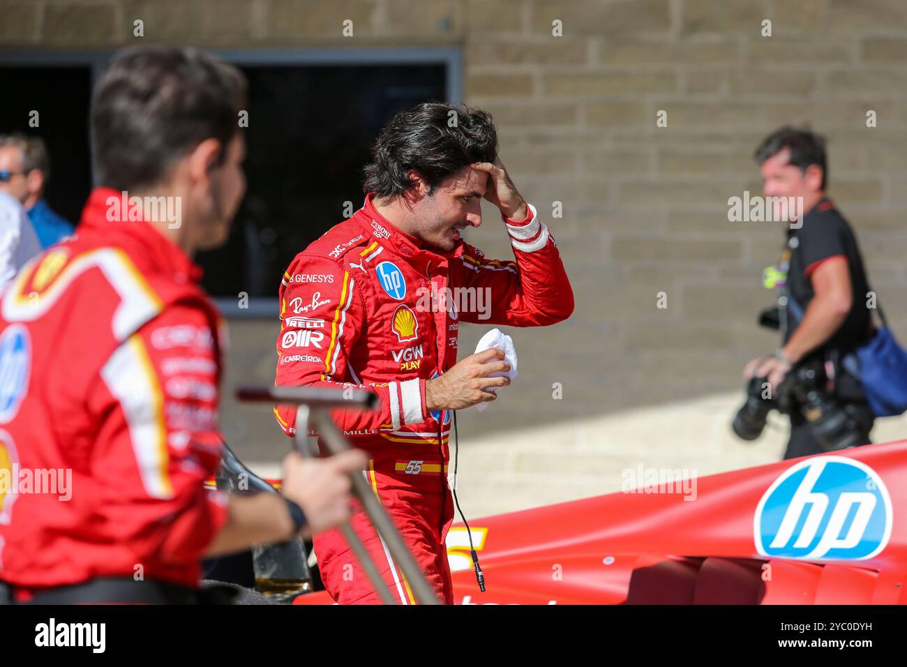 Austin, USA. Oktober 2024. Carlos Sainz Jr. (ESP) - Scuderia Ferrari - Ferrari SF-24 - Ferrari feiert während des Formel-1-Rennens Pirelli Grand Prix 2024 der Vereinigten Staaten, der auf dem Circuit of Americas in Austin, TX (USA), 18.-20. September 2024 Credit: Alessio de Marco/Alamy Live News Stockfoto