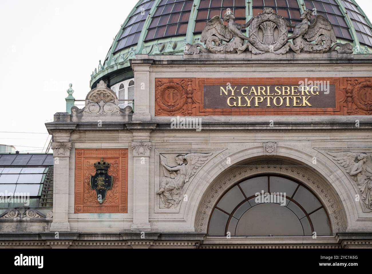 Detail der Fassade der NY Carlsberg Glyptotek oder New Carlsberg Glyptothek, Kunstmuseum für Skulptur und Malerei, Kopenhagen, Dänemark, Europa Stockfoto