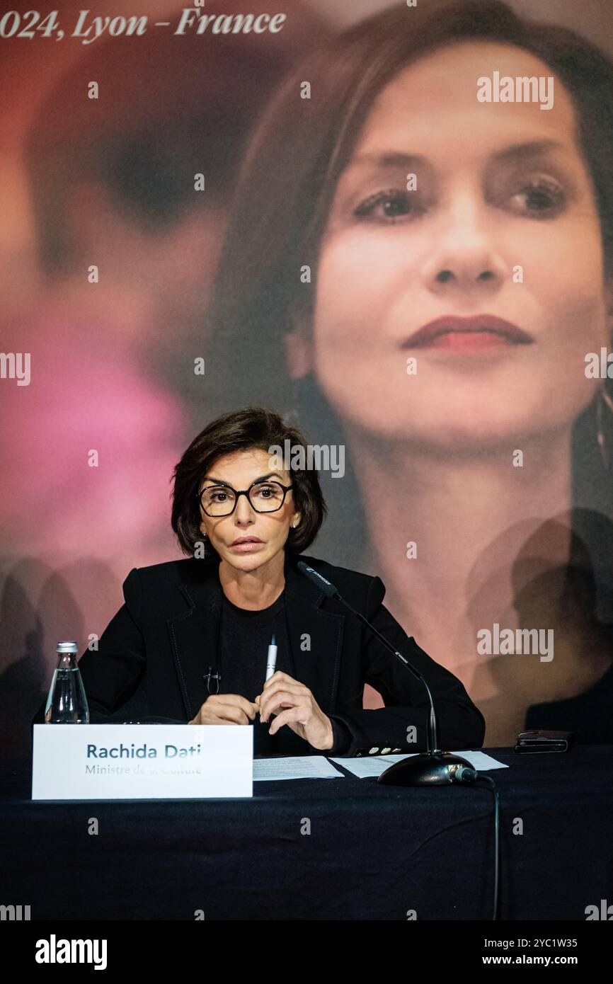 Rachida Dati, Kulturministerin, spricht auf der Pressekonferenz zum Verleihungsplan für kinofilme und Kulturerbe. Die Konferenz fand statt Stockfoto