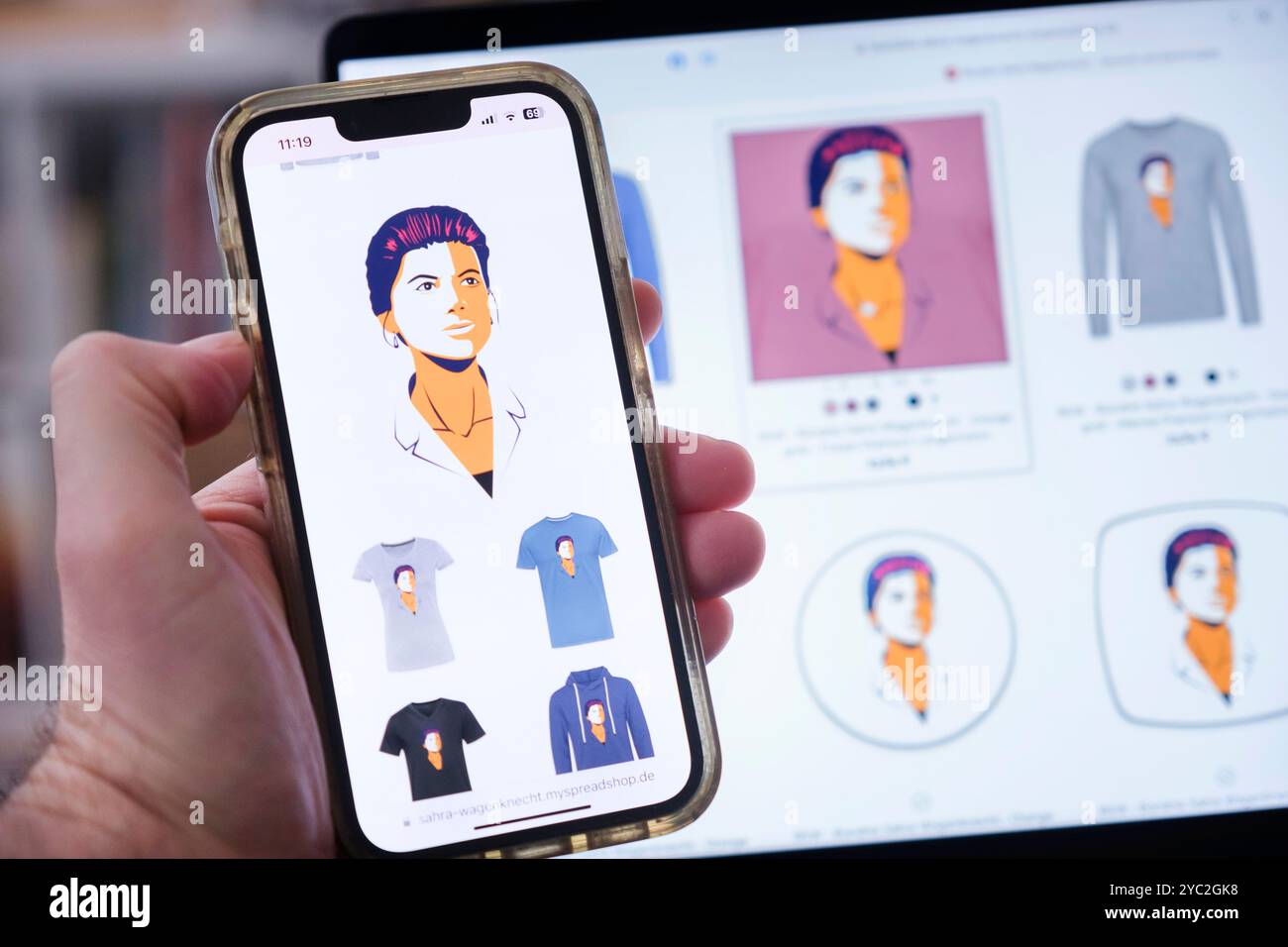 Persönlichkeitskult um Sahra Wagenknecht in ihrem Webshop Stockfoto