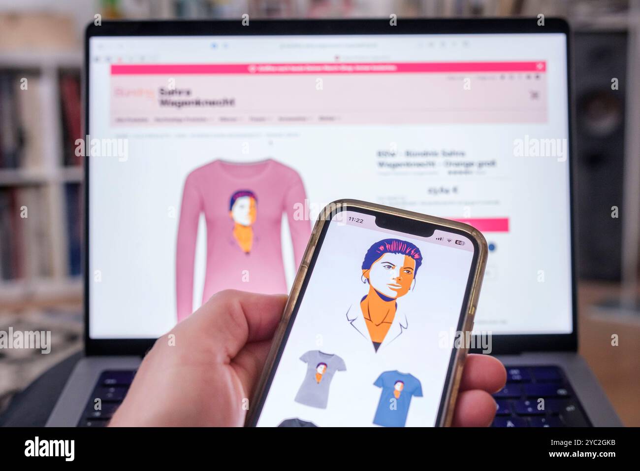 Persönlichkeitskult um Sahra Wagenknecht in ihrem Webshop Stockfoto