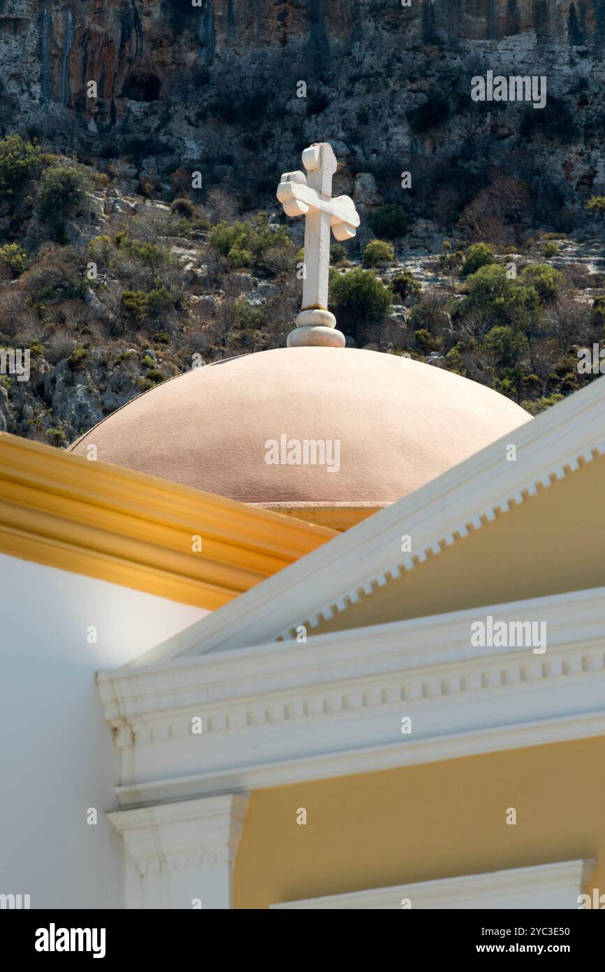 Kuppel der Kirche Agios Georgios Tou Pigadiou (St. Georg des Brunnens) aus dem 19. Jahrhundert auf der griechischen Insel Kastellorizo oder Meis. Griechenland, Europa Stockfoto