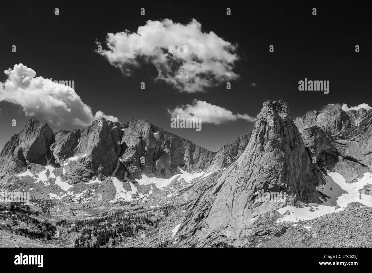 WY05700-00-BW..... WYOMING - der Cirque of the Towers vom Texas Pass aus, Popo Agie Wilderness, Shoshone National Forest. Stockfoto