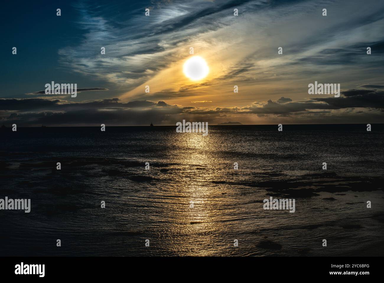 Tramonto Sul mare Stockfoto