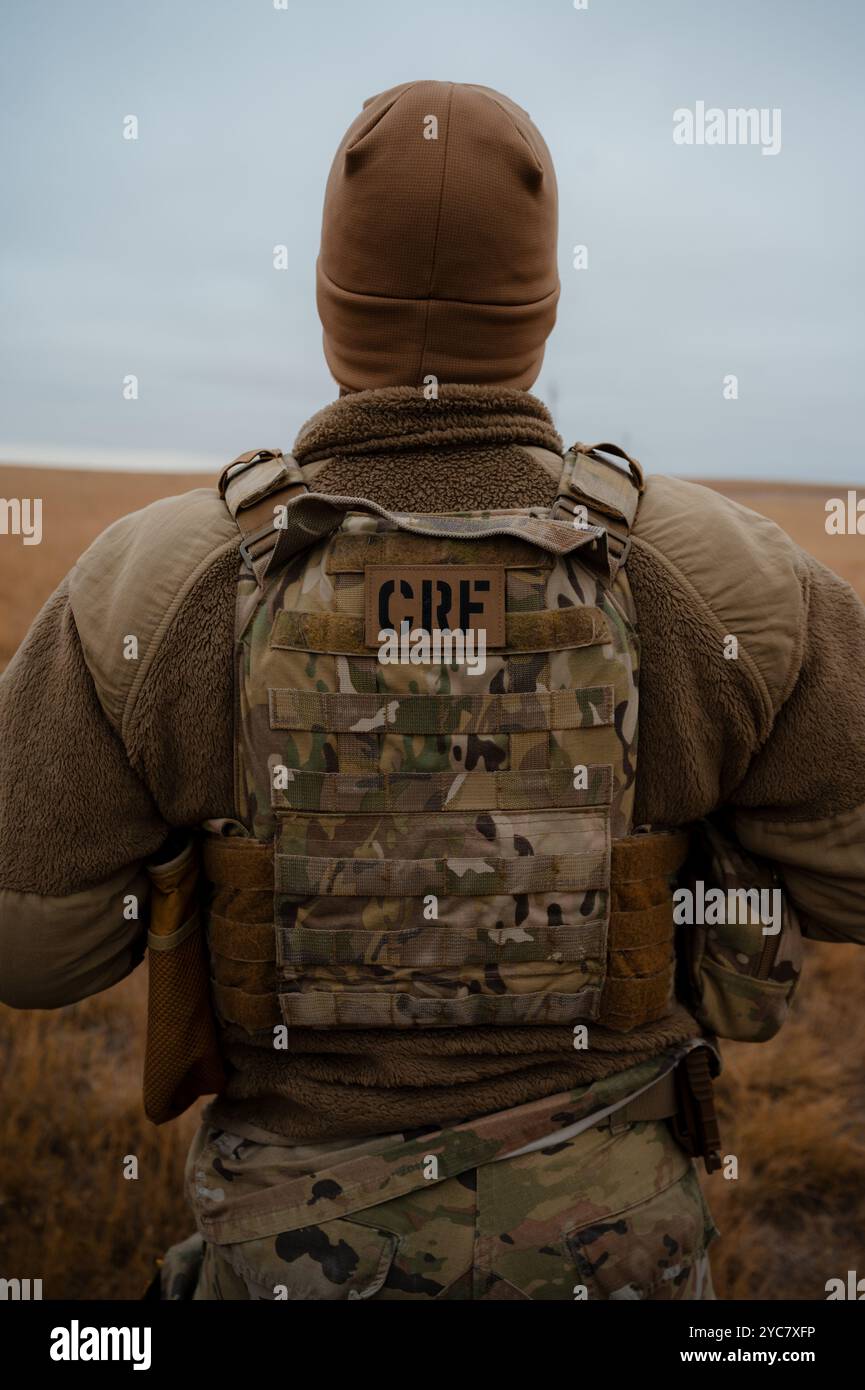 Ein Verteidiger, der der 90th Missile Security Operations Squadron ...