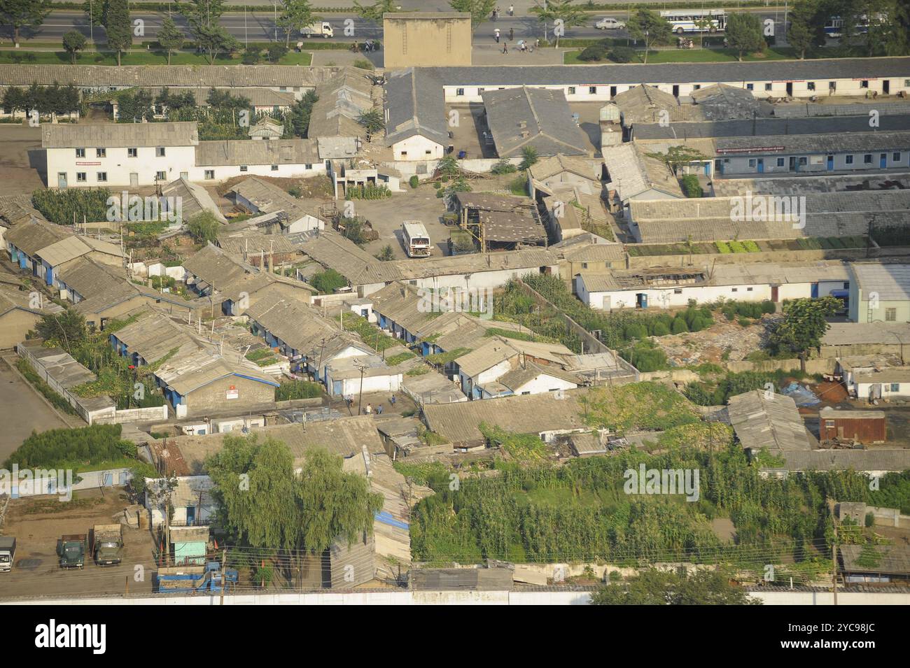 08.08.2012, Pjöngjang, Nordkorea, Asien, Blick auf die Gebäude im Zentrum der nordkoreanischen Hauptstadt. Die Architektur der nordkoreanischen Gebäude ist s Stockfoto
