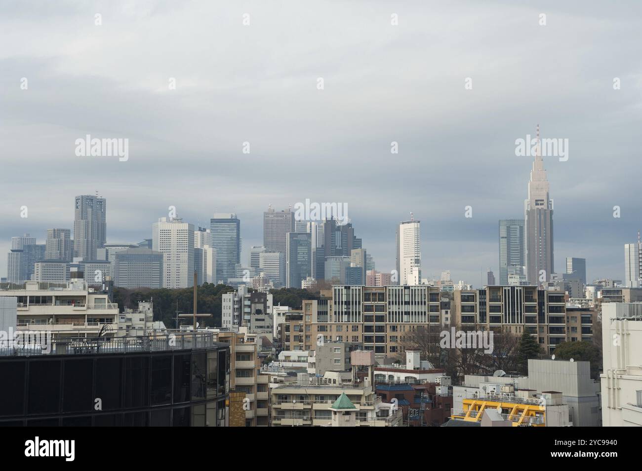 31. Dezember 2017, Tokio, Japan, Asien, Ein Blick vom Tokyu Plaza Omotesando in Harajuku auf das Stadtpanorama der japanischen Hauptstadt Tokio, Asien Stockfoto