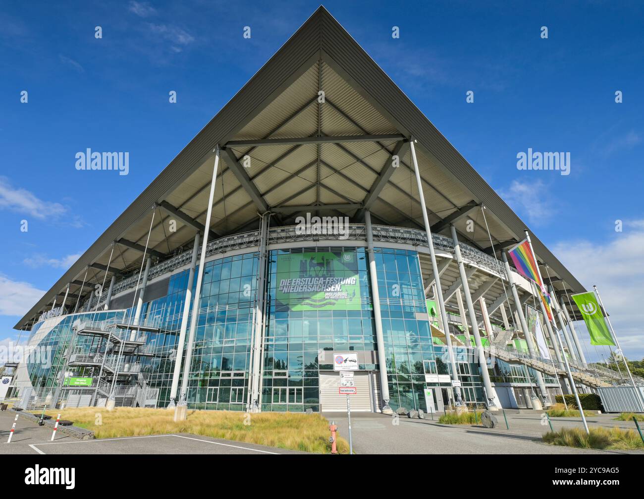 Volkswagen arena -Fotos und -Bildmaterial in hoher Aufl&ouml;sung  Alamy