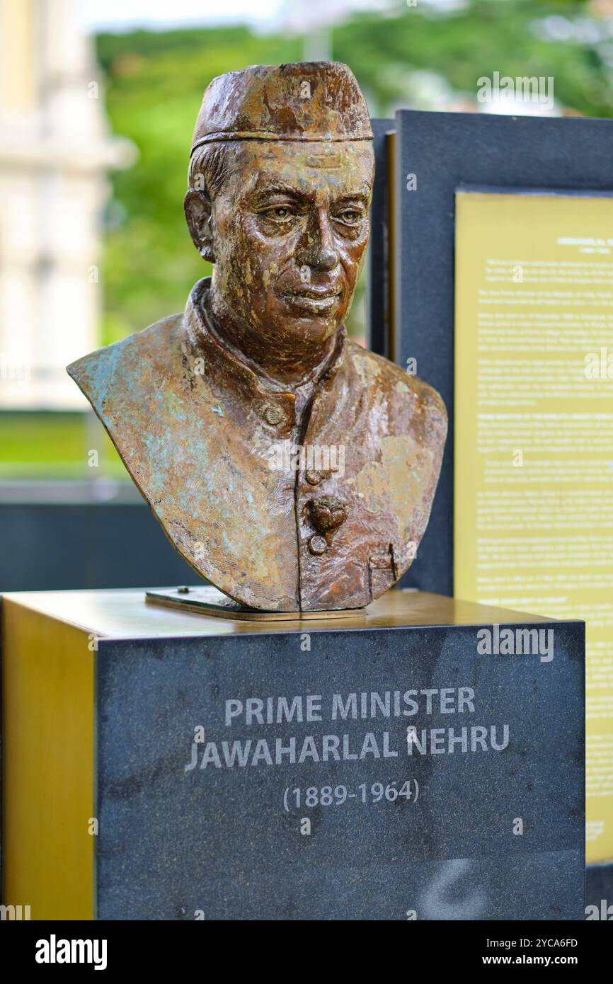 Bronzestatue des indischen Premierministers Nehru, Singapur Stockfoto