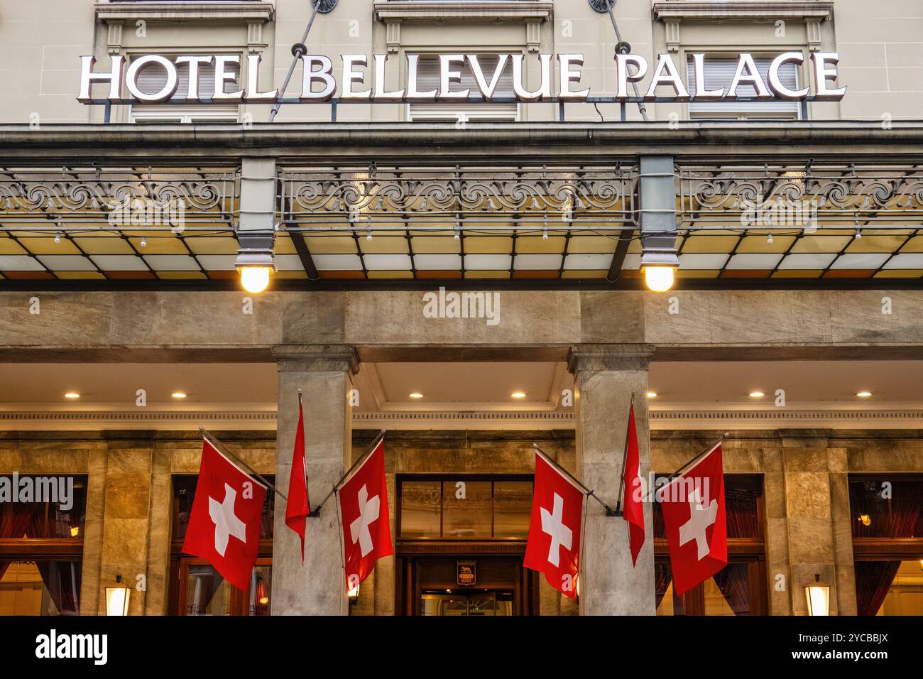 Hotel Bellevue Palace in Bern, Schweiz. Grand Hotel, fünf-Sterne-Luxushotel, im Besitz der Schweizerischen Eidgenossenschaft. Stockfoto