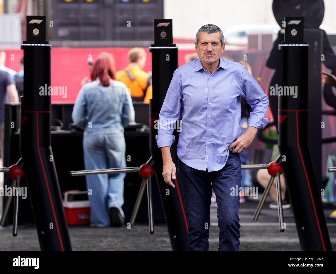 Ehemaliger Teamchef und aktueller deutscher Sender Günther Steiner während des Grand Prix der Vereinigten Staaten 2024 in Austin, Texas. Stockfoto