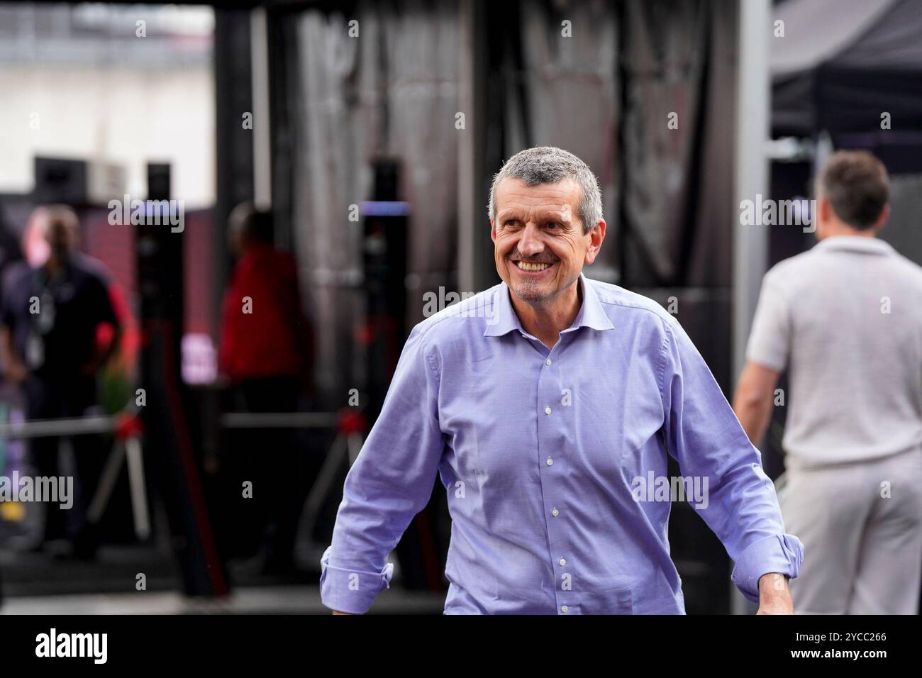Ehemaliger Teamchef und aktueller deutscher Sender Günther Steiner während des Grand Prix der Vereinigten Staaten 2024 in Austin, Texas. Stockfoto