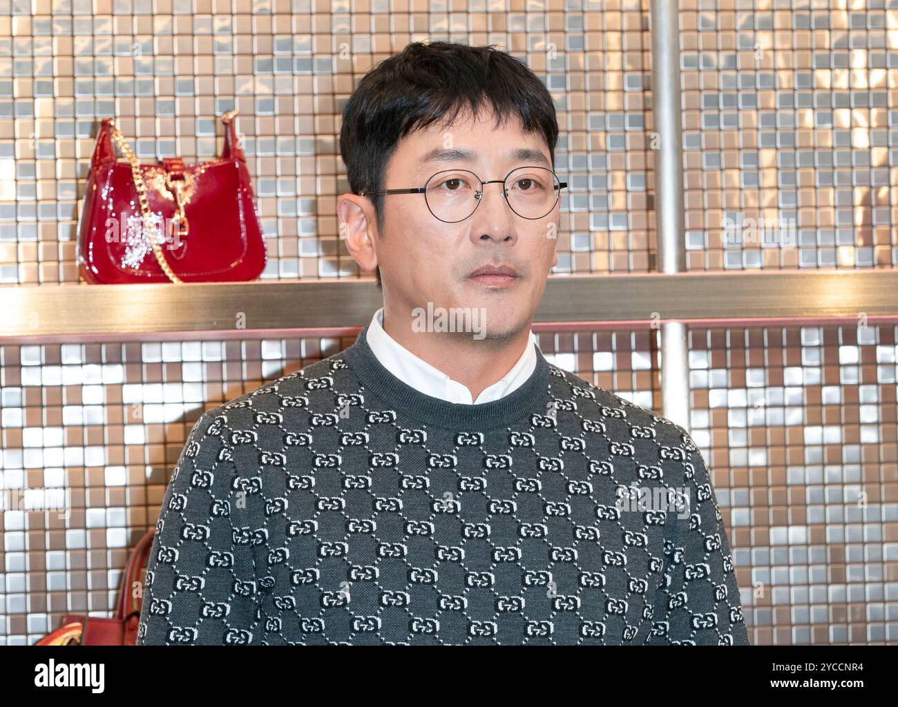 Seoul, Südkorea. Oktober 2024. Der südkoreanische Schauspieler Ha Jung-woo nimmt am 22. Oktober 2024 an einem Fotobesuch zum GUCCI Culture Month im GUCCI House in Seoul Teil. (Foto: Lee Young-HO/SIPA USA) Credit: SIPA USA/Alamy Live News Stockfoto