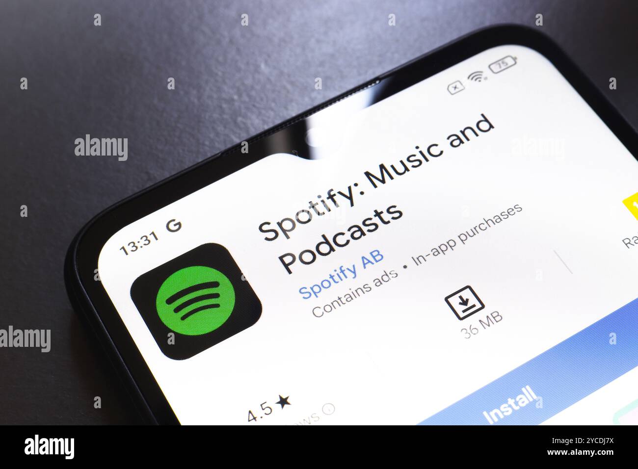 22. Oktober 2024, Brasilien. In dieser Abbildung wird das Spotify App-Logo auf einem Smartphone-Bildschirm angezeigt Stockfoto