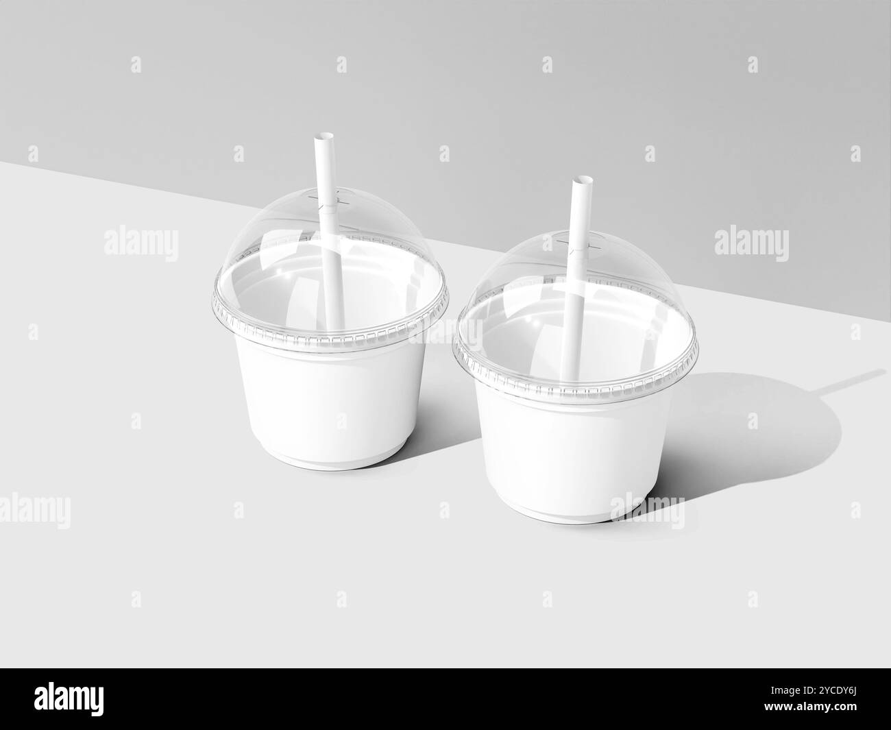 Leerer Plastikbecher mit weißem Etikett 3D Stockfoto