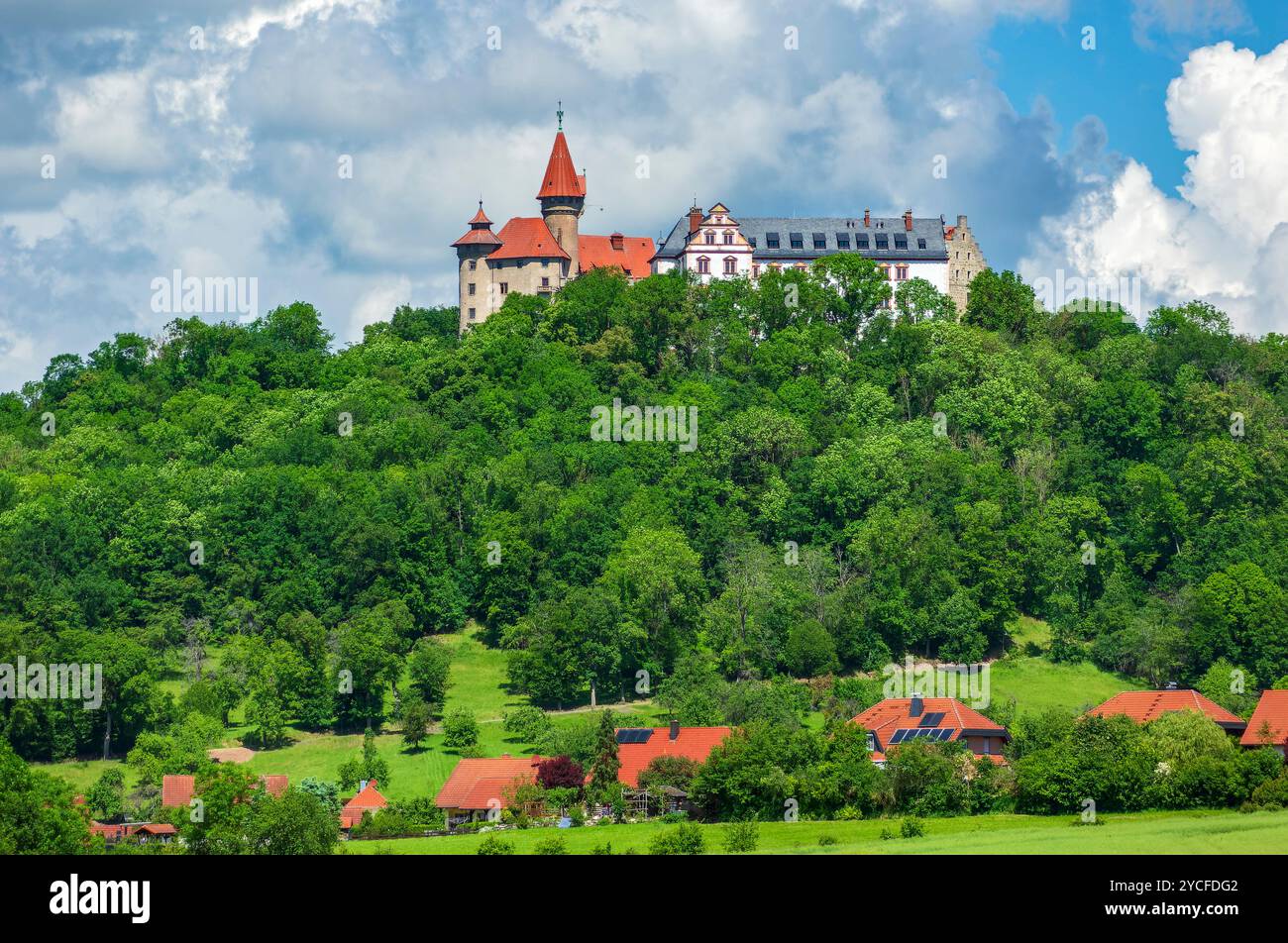 Deutschland, Thüringen, die Veste Heldburg war eine hochmittelalterliche Hügelburg, die im 16. Jahrhundert als Renaissanceschloss umgebaut wurde; in der Veste befindet sich das Deutsche Schlossmuseum, das im September 2016 eröffnet wurde Stockfoto