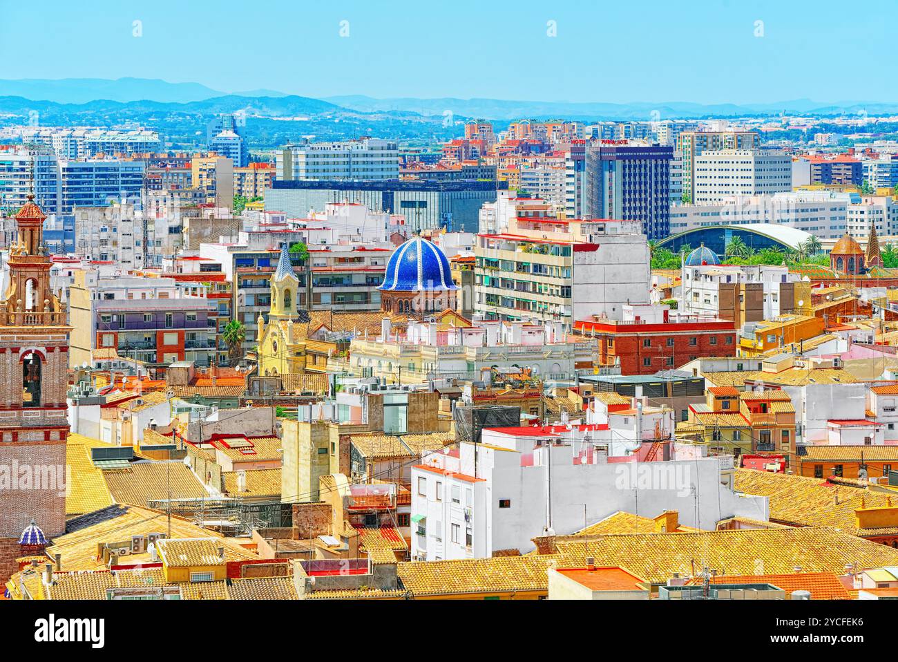 Panoramaaussicht auf Plätzen, Gebäuden, Straßen von Valencia, an der Ostküste Spaniens, ist die Hauptstadt der Autonomen Gemeinschaft Valencia und die t Stockfoto