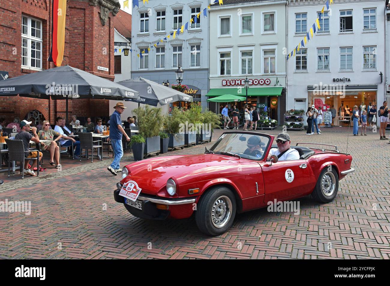 Europa, Deutschland, Metropolregion Hamburg, Niedersachsen, Landkreis Stade, Buxtehude, Altstadt, Lower Elbe Classics, Oldtimer-Rallye, Triumph Spitfire 1980 Stockfoto