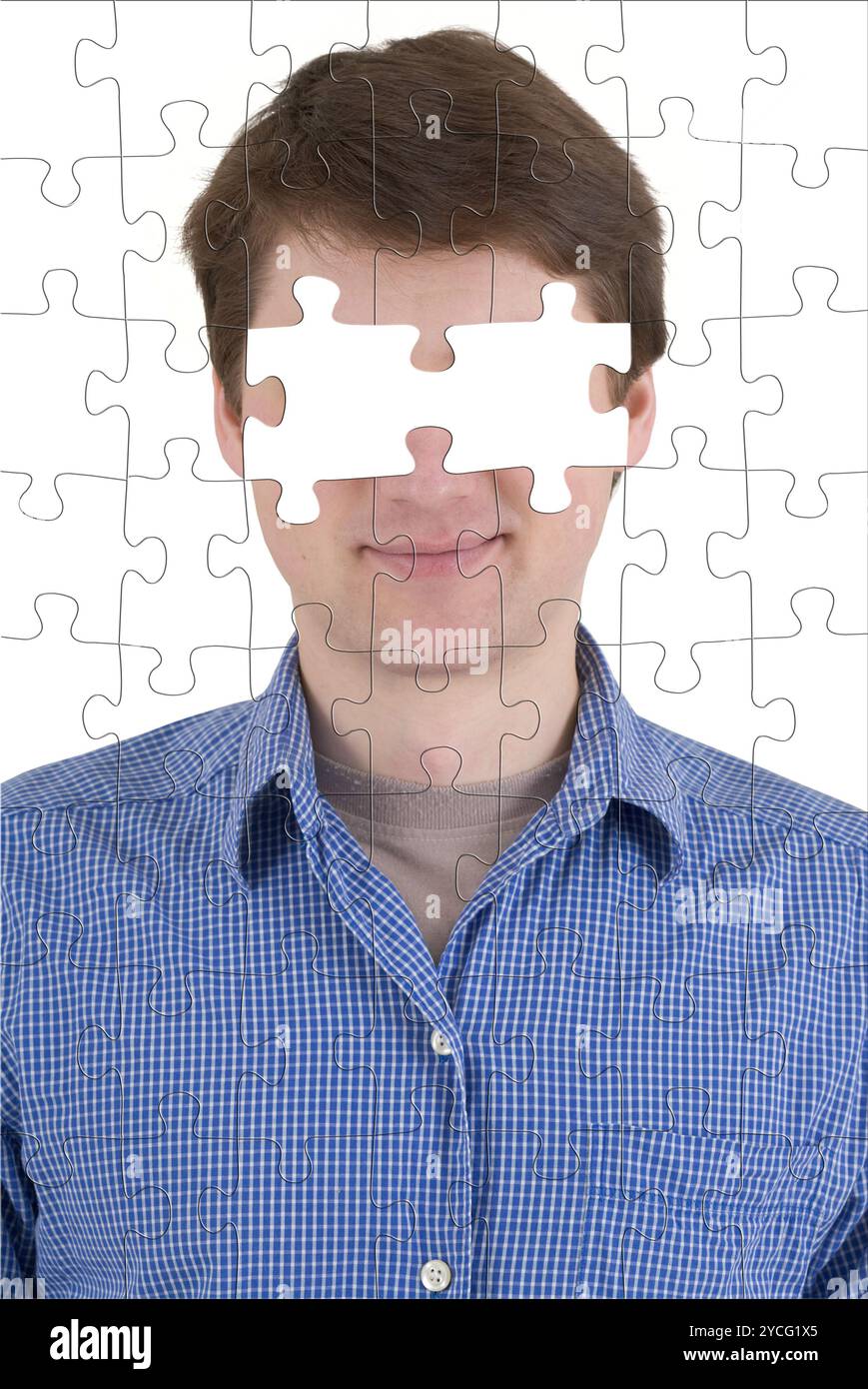 Unbekannte Person mit Puzzle-Effekt und augenfehlender Person Stockfoto