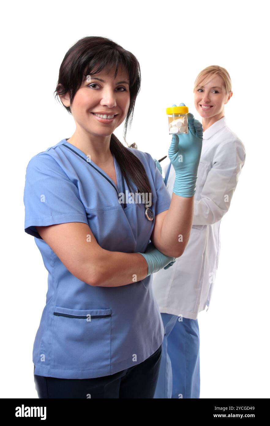 Frau, die pharmazeutische Medizin hält Stockfoto