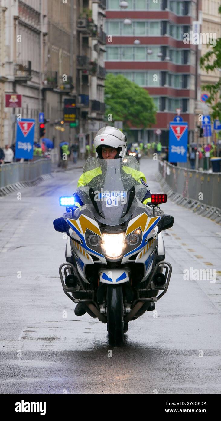 Polizeimotoren während der Tour de Hongrie Stockfoto