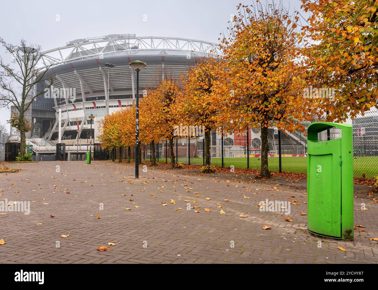 Amsterdam, Niederlande, 23.10.2024, die Johan Cruyff Arena im Herbst Stockfoto