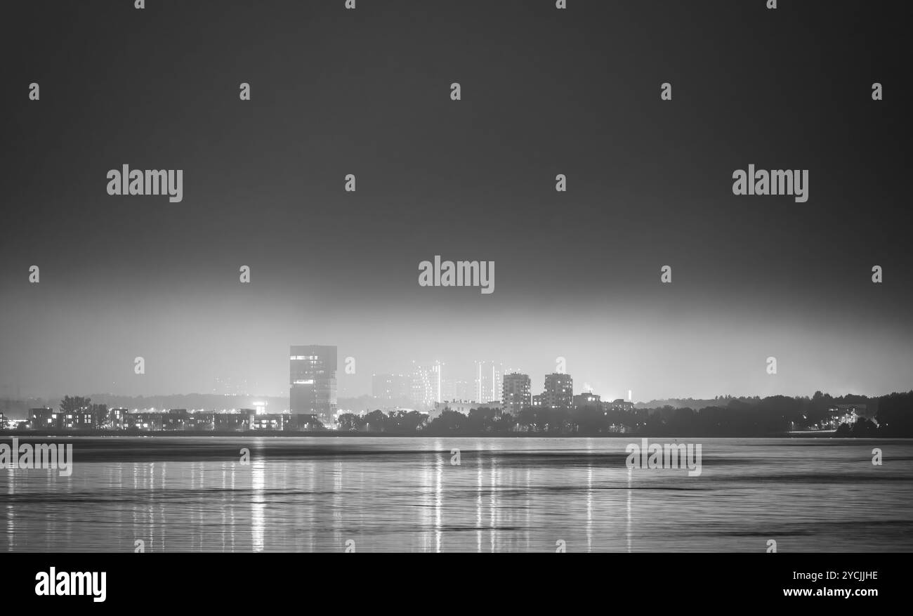 Tallinn in der Nacht Stockfoto