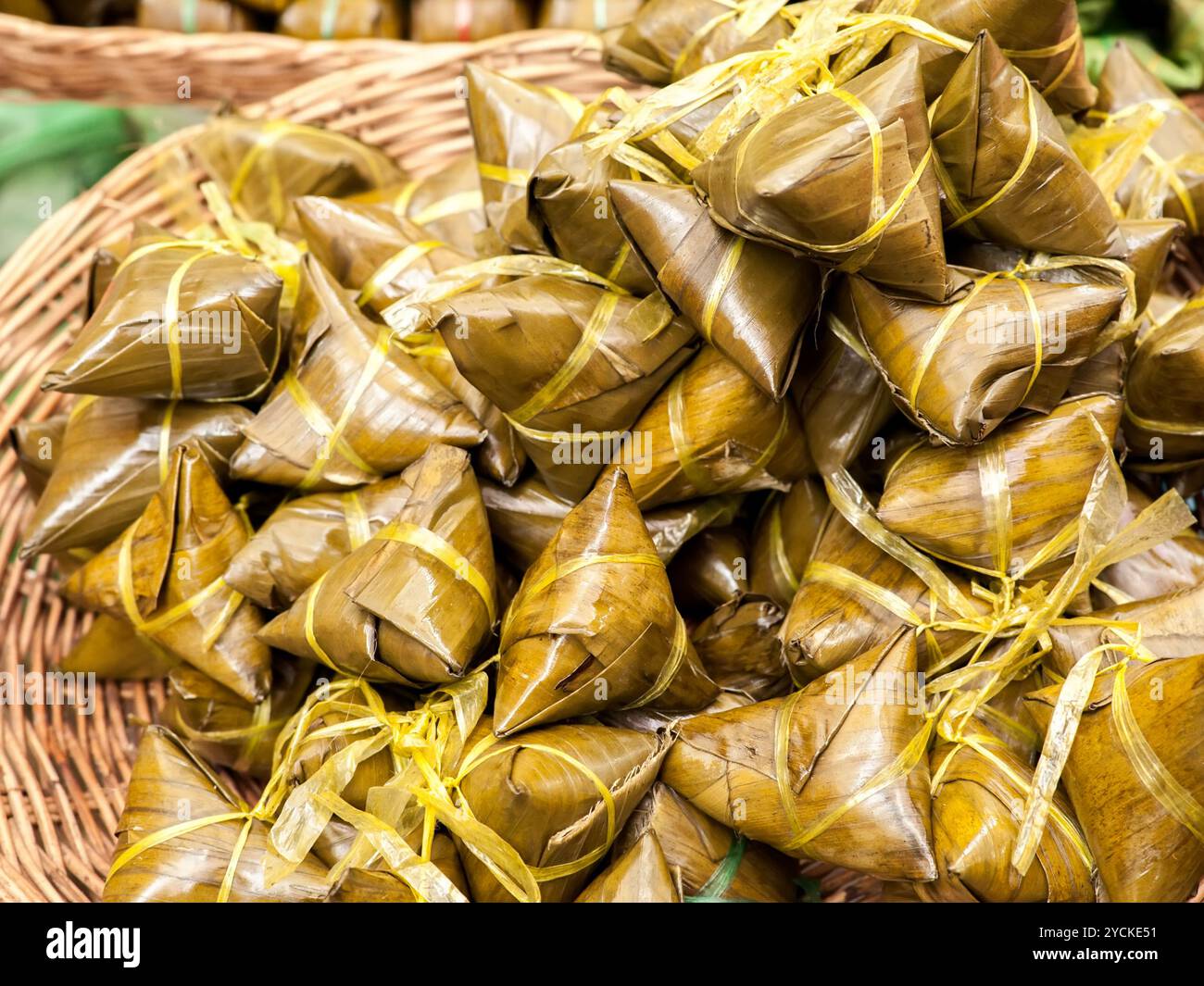 Traditionelles asiatisches Dessert aus Reisteig Stockfoto