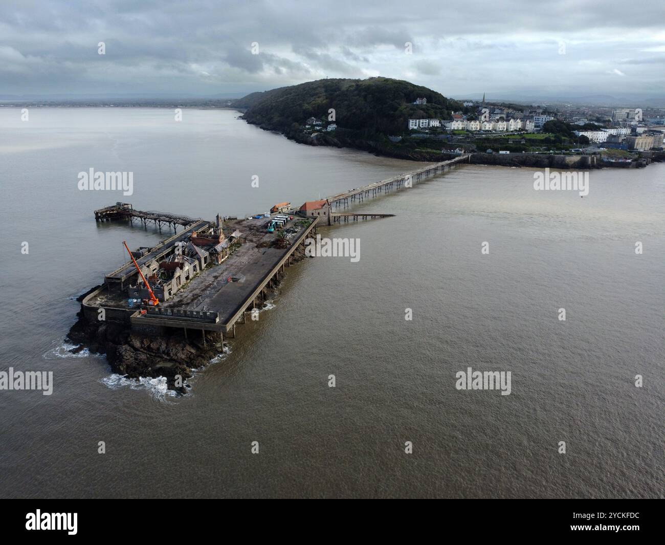 Oktober 2024 - Renovierung des Birnbeck Piers in Weston super Mare. Stockfoto