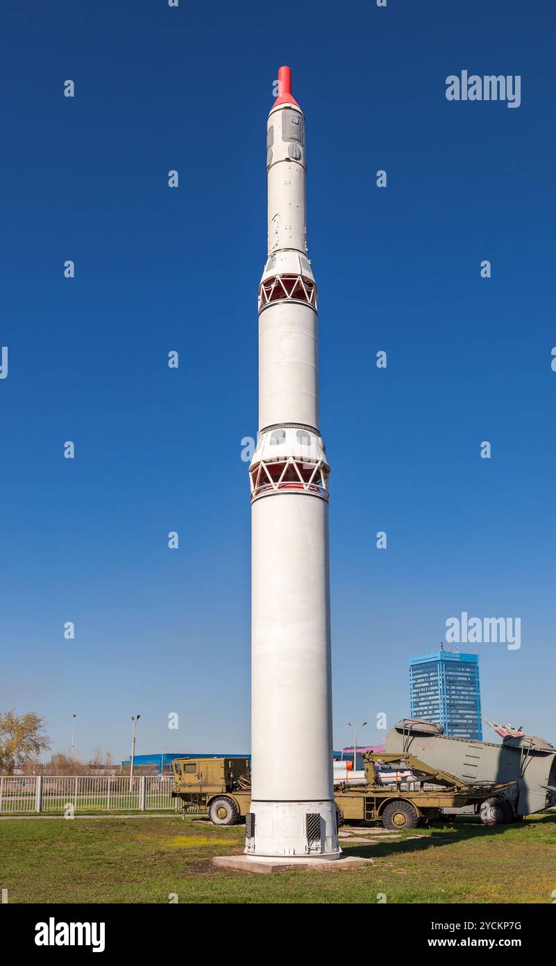 TOGLIATTI, RUSSLAND - 2. MAI: InterContinental ballistische Rakete SS-13 mod.1 Savage als Denkmal am 2. Mai 2013 in Togliatti. Rakete Stockfoto