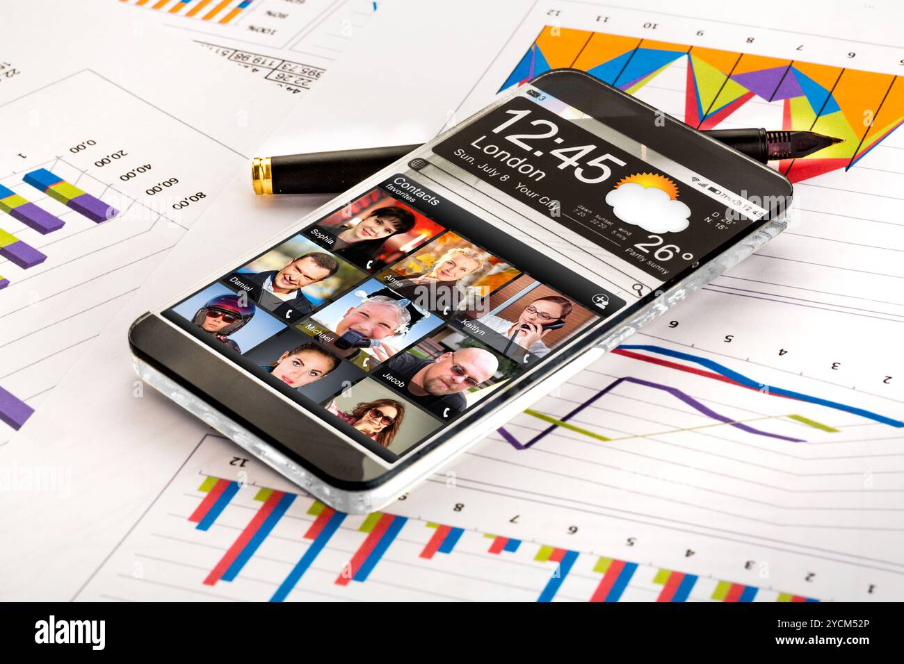 Smartphone mit einem transparenten Display. Stockfoto