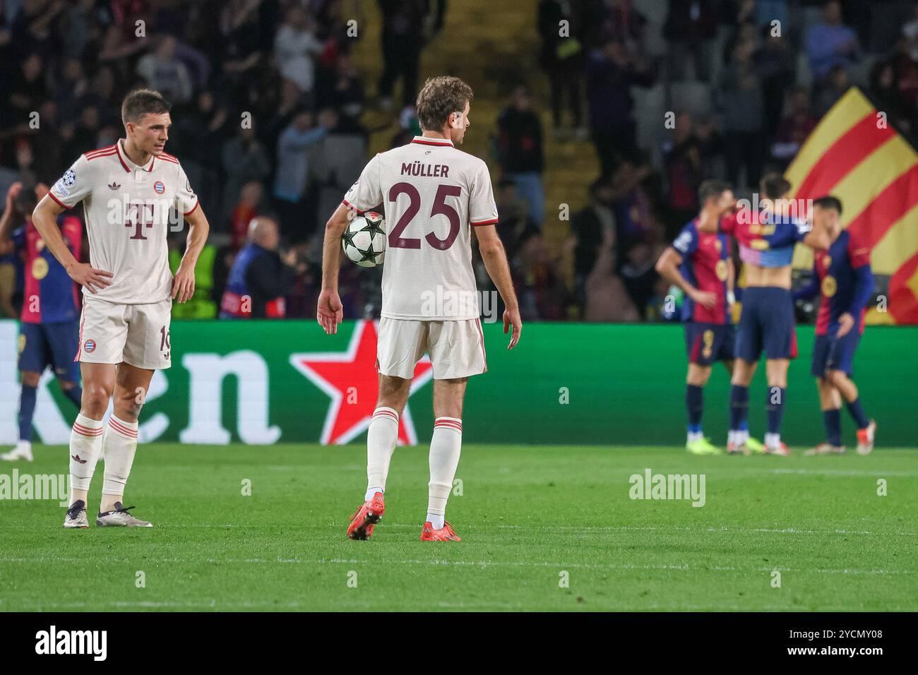 Thomas Mueller kann es nicht fassen (Bayern München #25), ESP, FC Barcelona - FC Bayern München, Fussball, Champions-League, 3. Spieltag, Saison 2024/2025, 23.10.2024 Foto: Eibner-Pressefoto/Jörg Niebergall Stockfoto