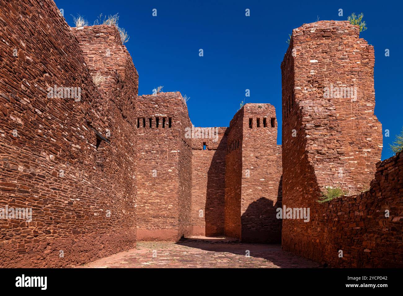 QUARAI MISSION KIRCHE RUINEN (1627-1632) SALINAS PUEBLO MISSIONEN NATIONALDENKMAL SALINAS VALLEY NEW MEXICO USA Stockfoto