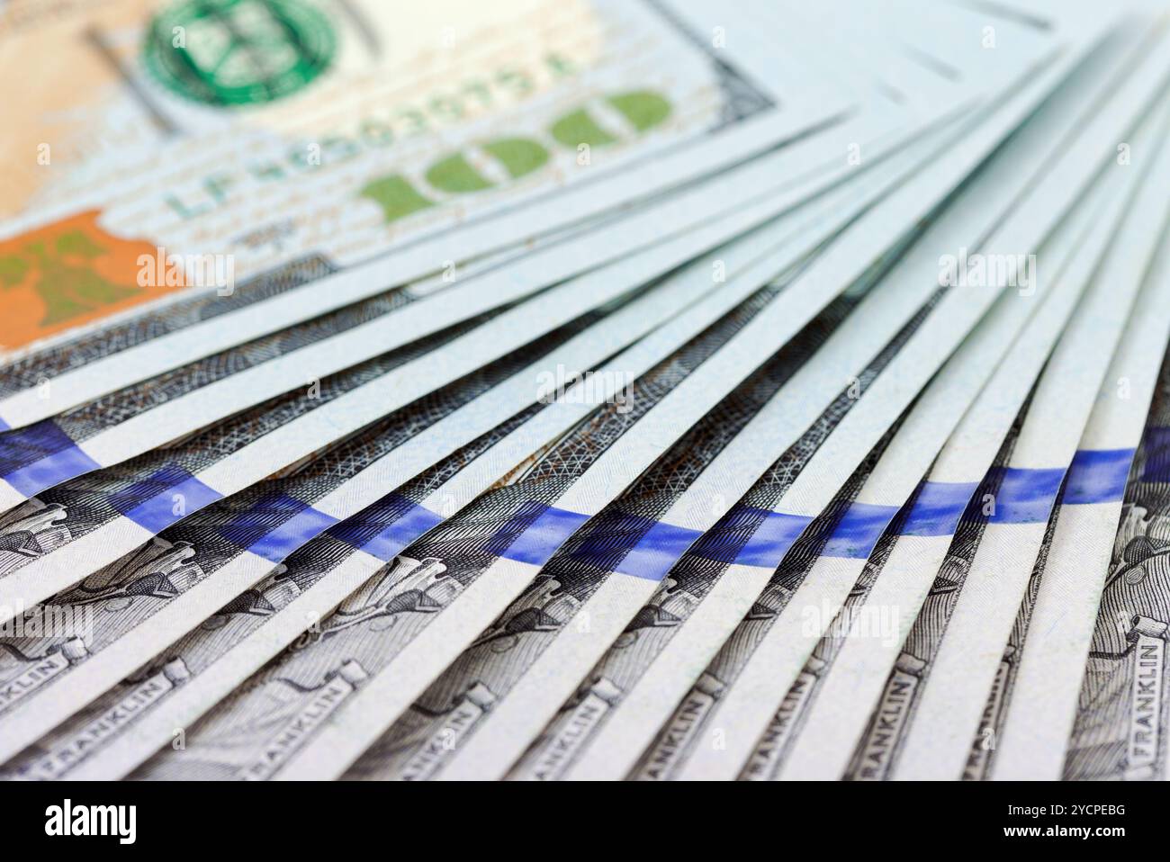 Haufen von hundert-Dollar-Scheine hautnah Stockfoto