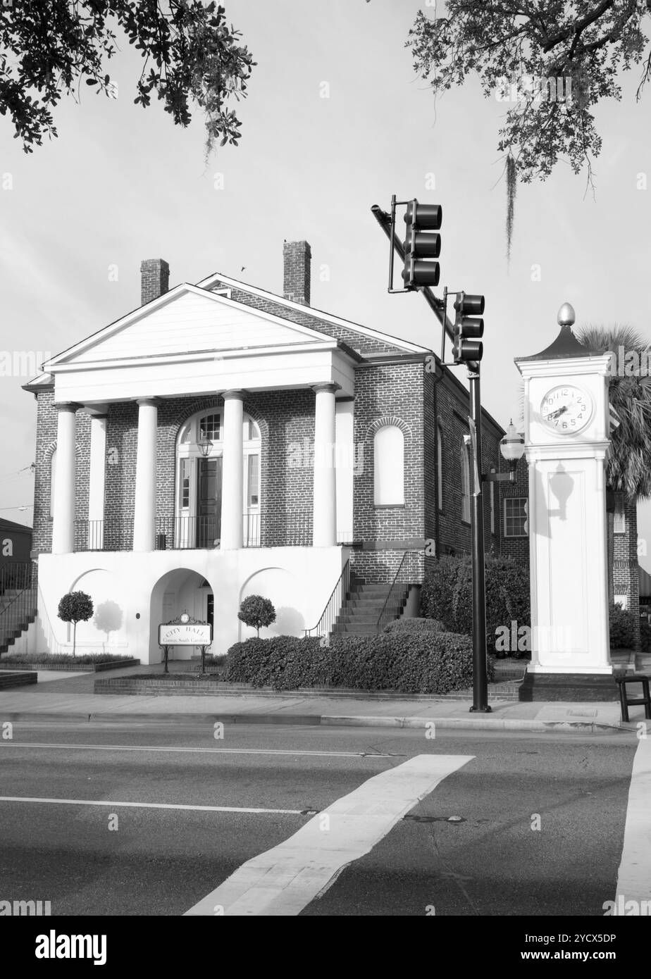 Außenansicht des historischen Rathauses in Conway, South Carolina, USA. Stockfoto