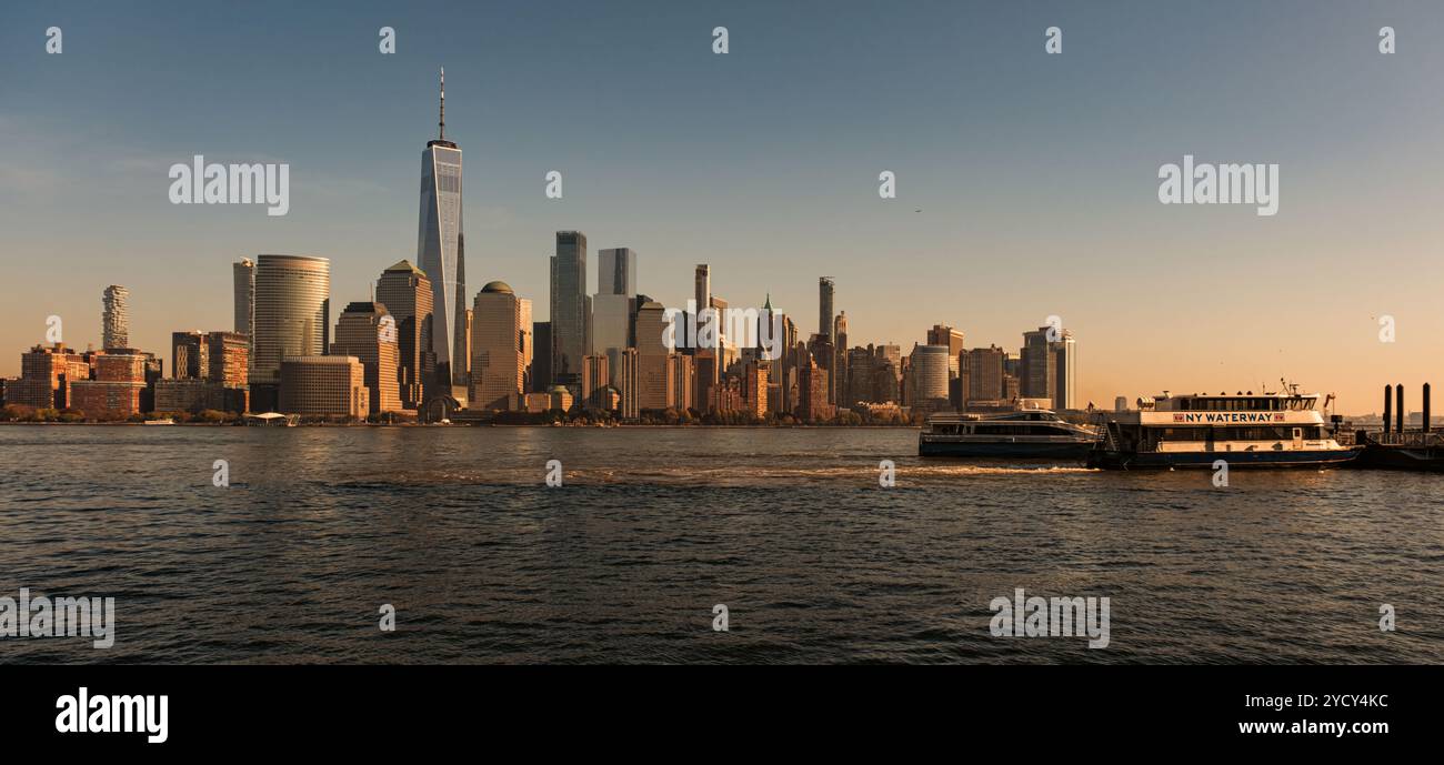 Skyline von New York vom World Trade Center. One World Trade Center. Panorama von New York City mit Skyline von Manhattan über dem Hudson River. WTC. Stockfoto