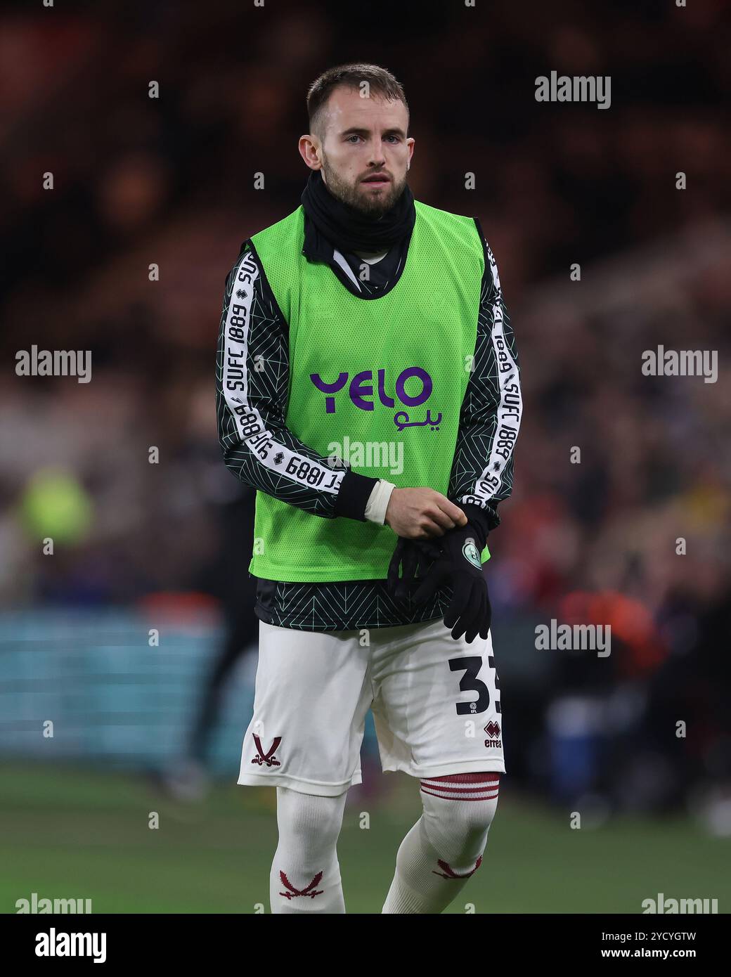 Rhys Norrington von Sheffield United wärmt sich während des Sky Bet Championship-Spiels zwischen Middlesbrough und Sheffield United am Mittwoch, den 23. Oktober 2024, im Riverside Stadium in Middlesbrough auf. (Foto: Mark Fletcher | MI News) Credit: MI News & Sport /Alamy Live News Stockfoto