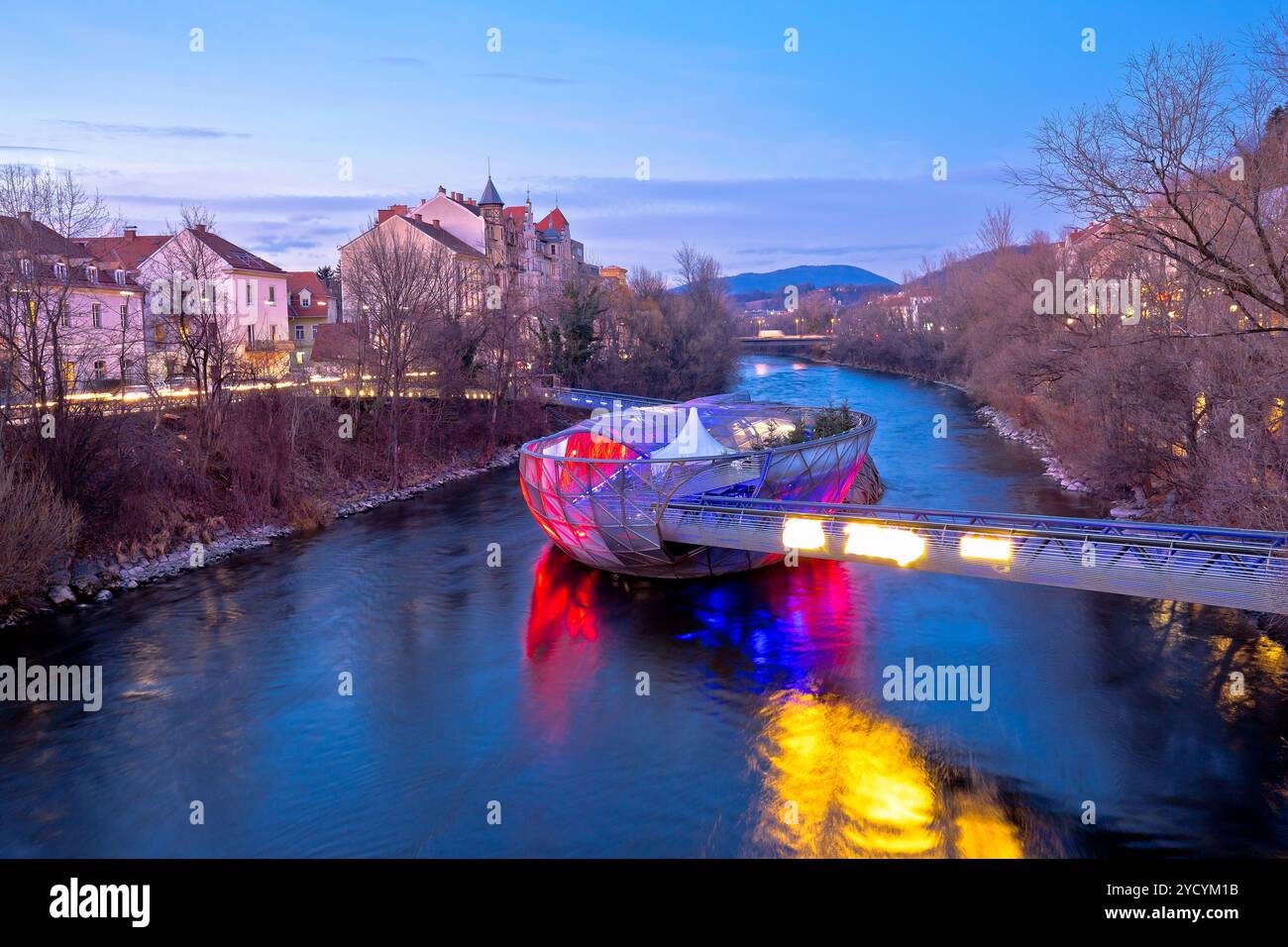 Stadt Graz Mur und Insel Abend anzeigen Stockfoto
