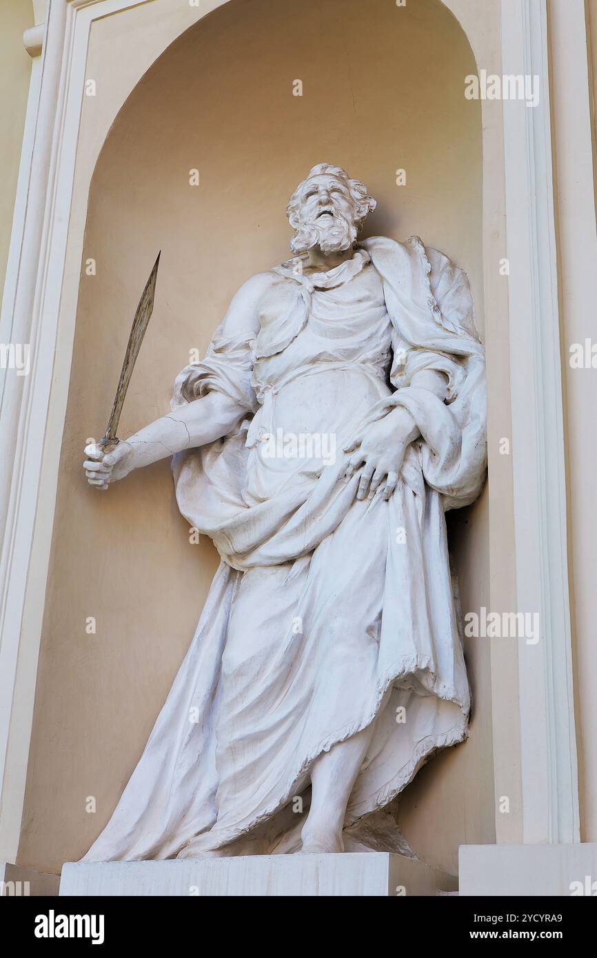 Schönen antiken Skulptur am Eingang der Kathedrale am Cathedral Square in Vilnius, Litauen Stockfoto