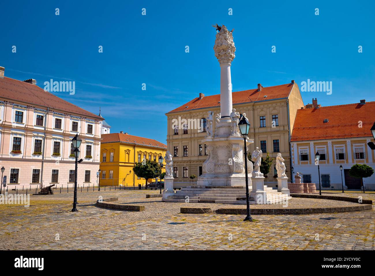 Platz der Heiligen dreifaltigkeit in der historischen Stadt Tvrdja Osijek Stockfoto