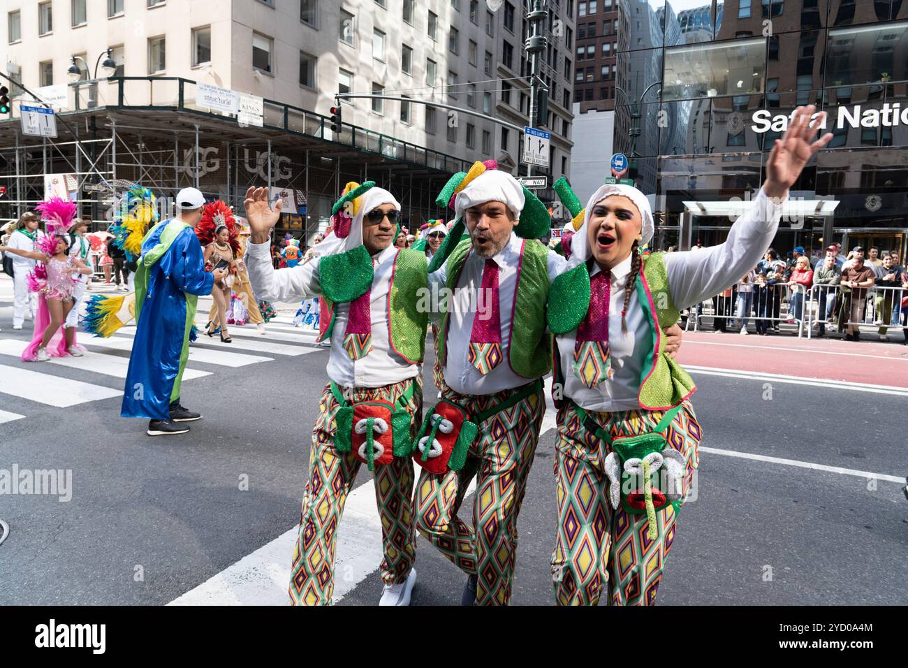 Columbia war 2024 bei der International Hispanic Day Parade auf der 5th Avenue in New York City gut vertreten. Stockfoto