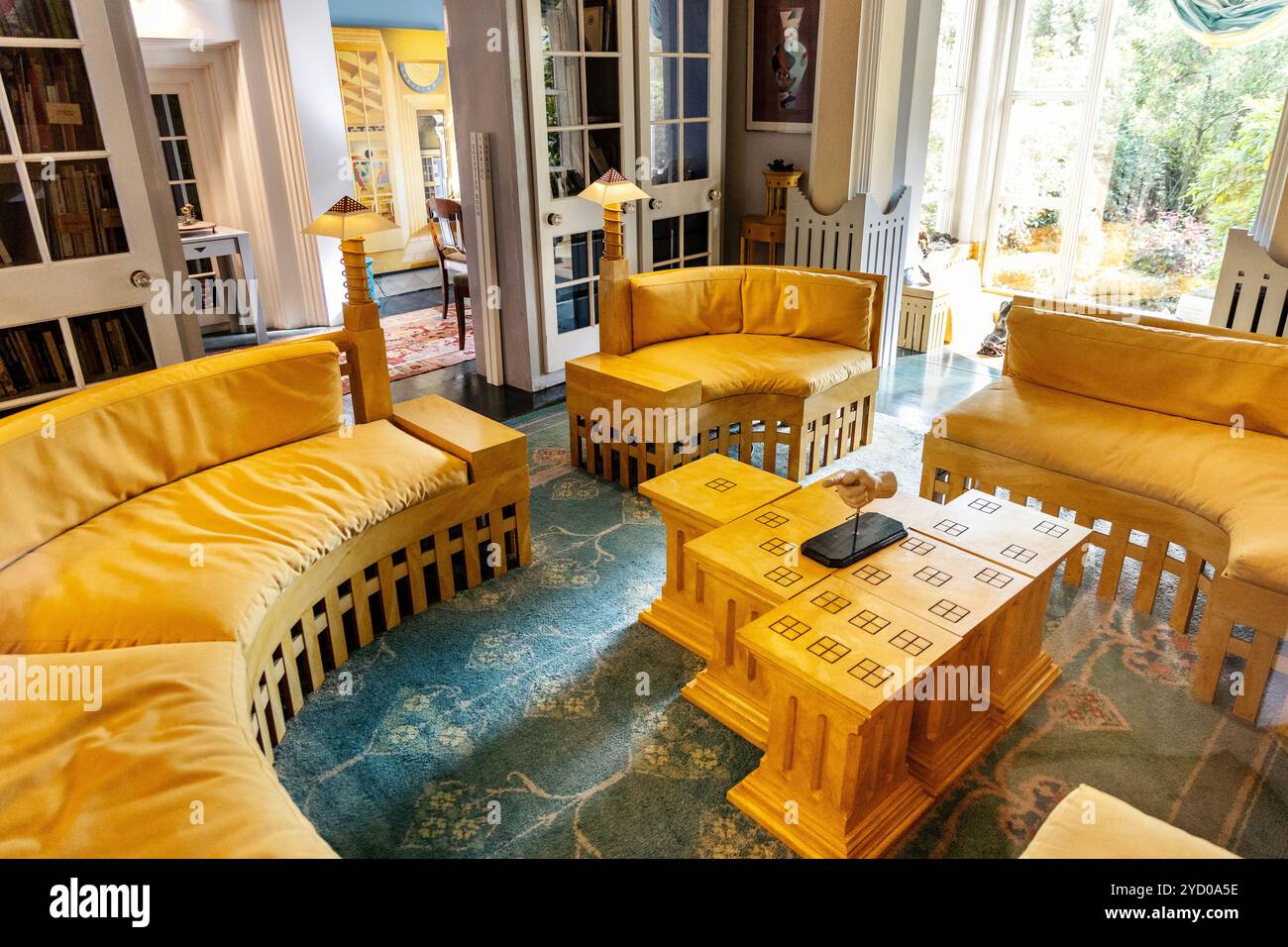 The Spring Room im postmodernen Cosmic House, London, England Stockfoto