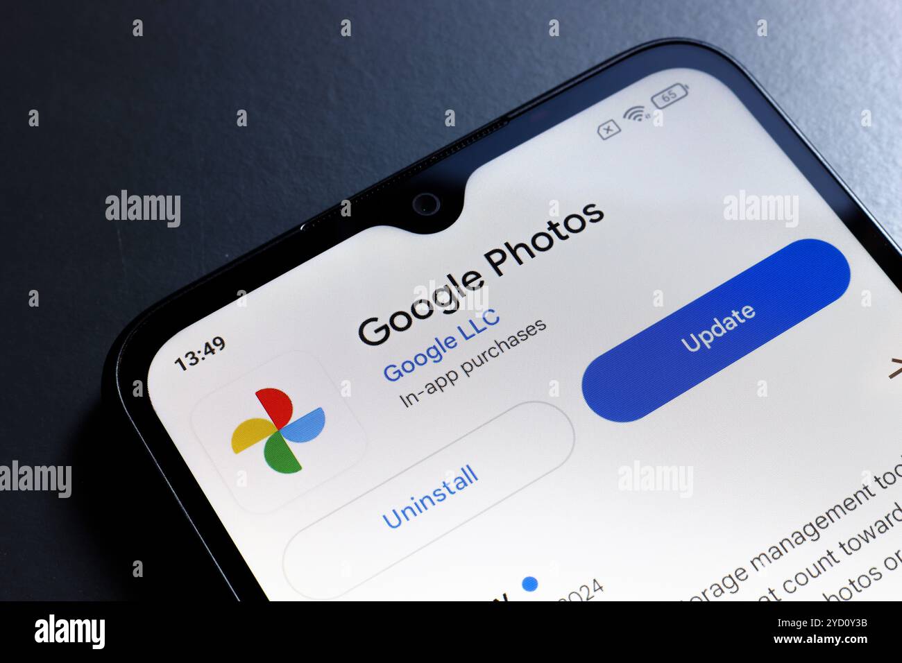 24. Oktober 2024, Portugal. In dieser Abbildung wird das Google Photos App-Logo auf einem Smartphone-Bildschirm angezeigt Stockfoto