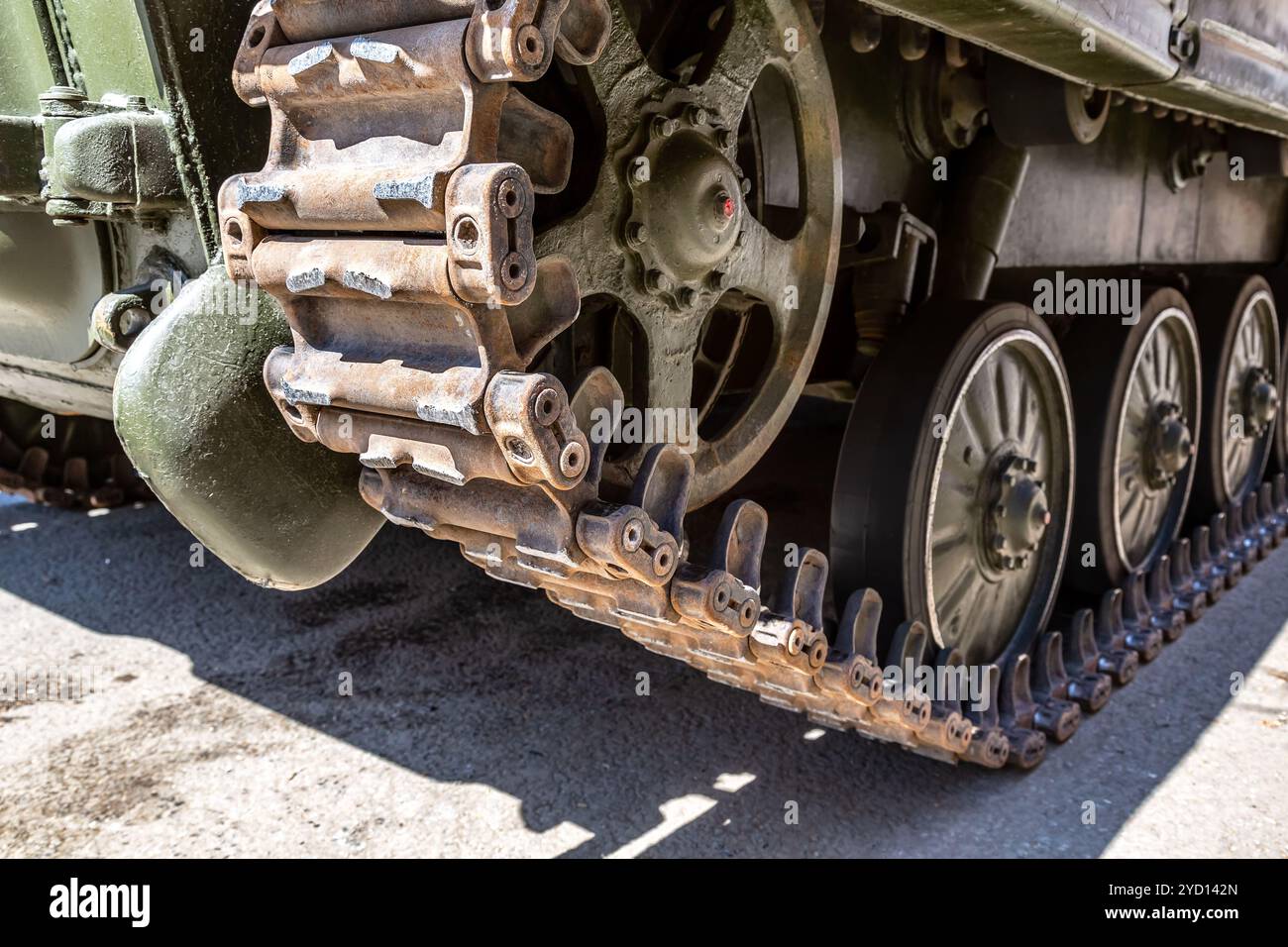 Raupe des russischen Panzerpanzers Stockfoto