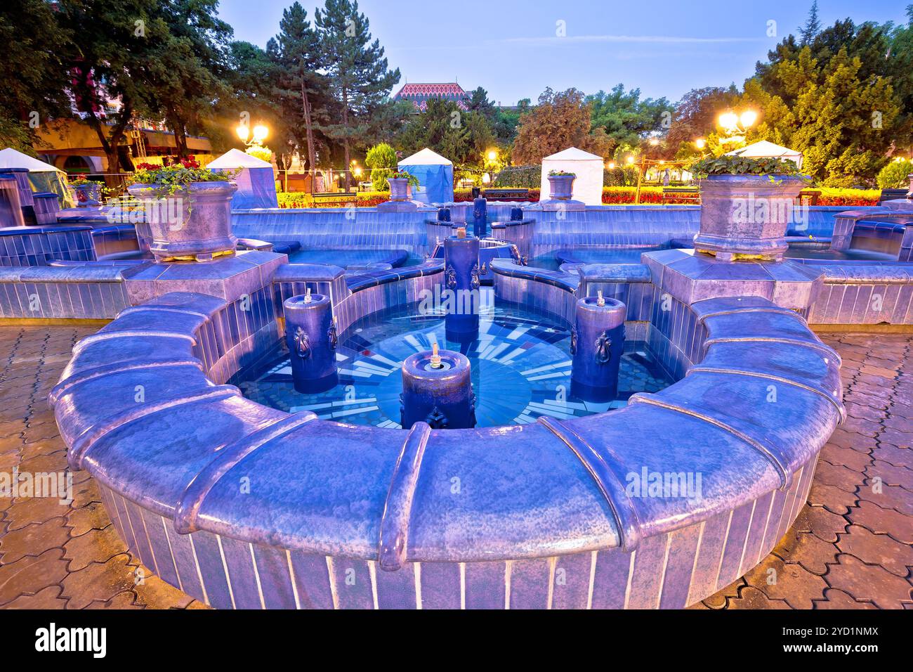 Subotica City Brunnen Platz Abendblick Stockfoto
