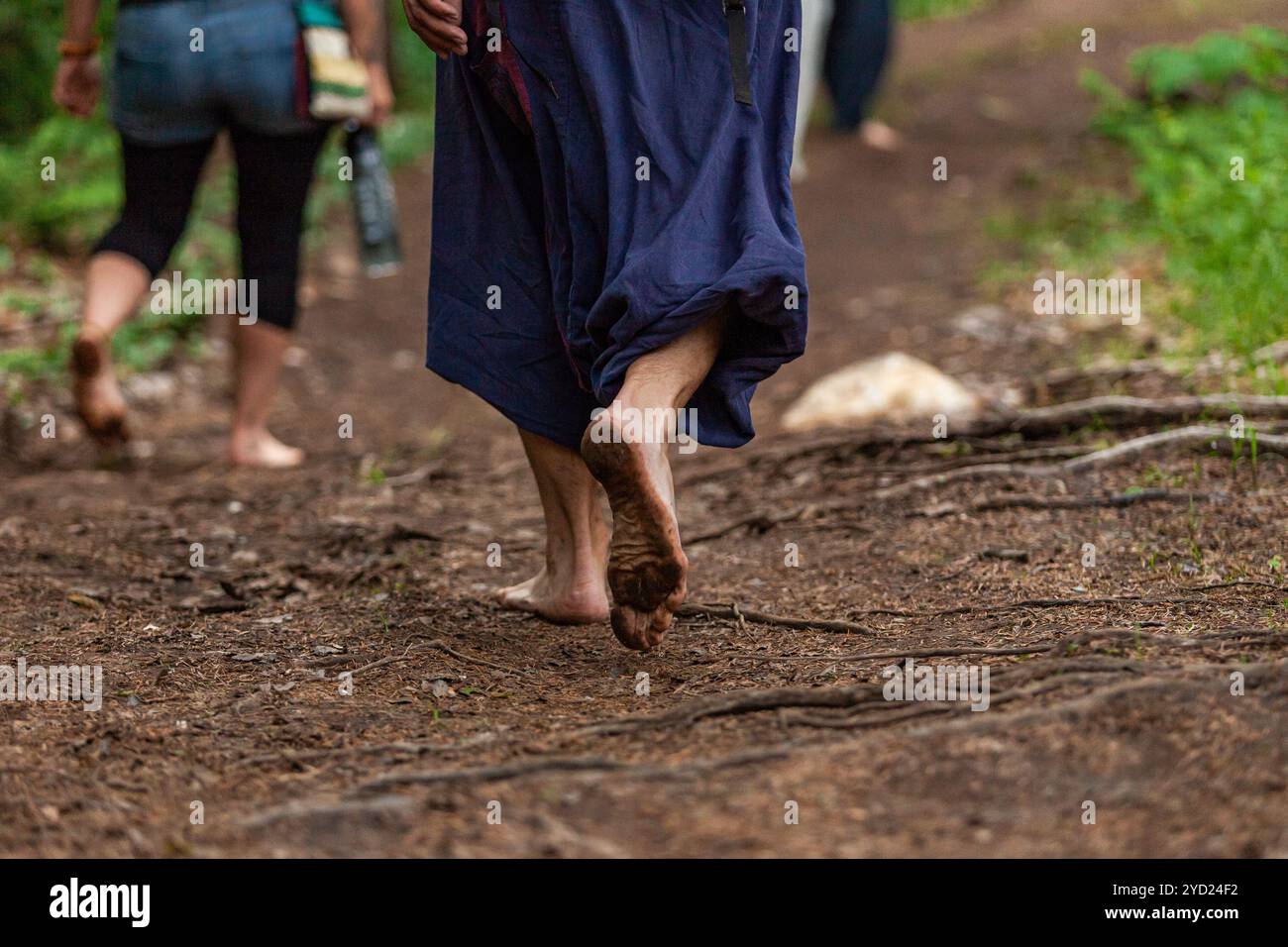 Verschiedene Menschen genießen spirituelle Zusammenkünfte Stockfoto