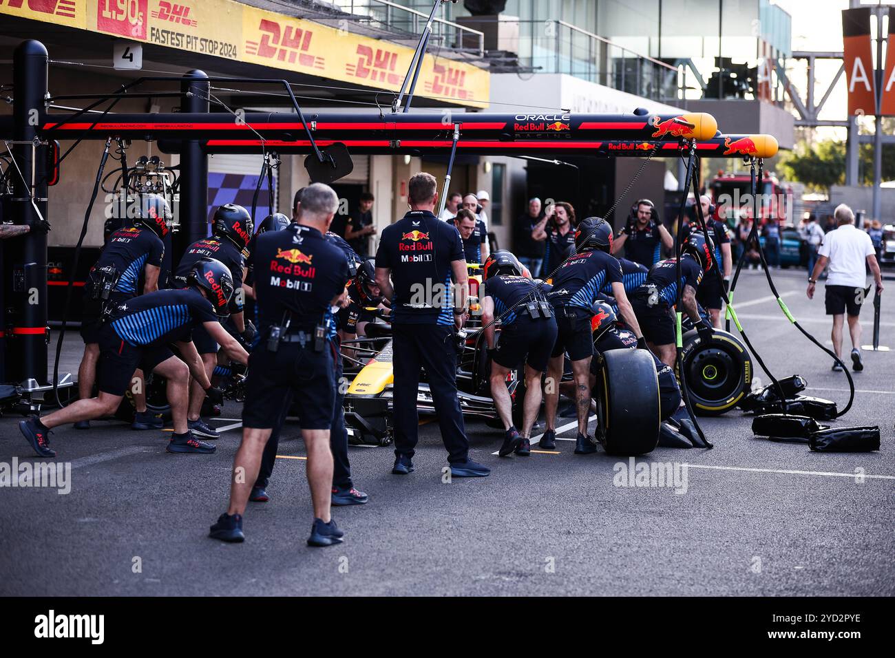 Red Bull Racing Boxenstopps während der Formel 1 Gran Premio de la Ciudad de Mexico 2024, 20. Runde der Formel 1 Weltmeisterschaft 2024 vom 25. Bis 27. Oktober 2024 auf dem Autodromo Hermanos Rodriguez in Mexiko-Stadt Stockfoto