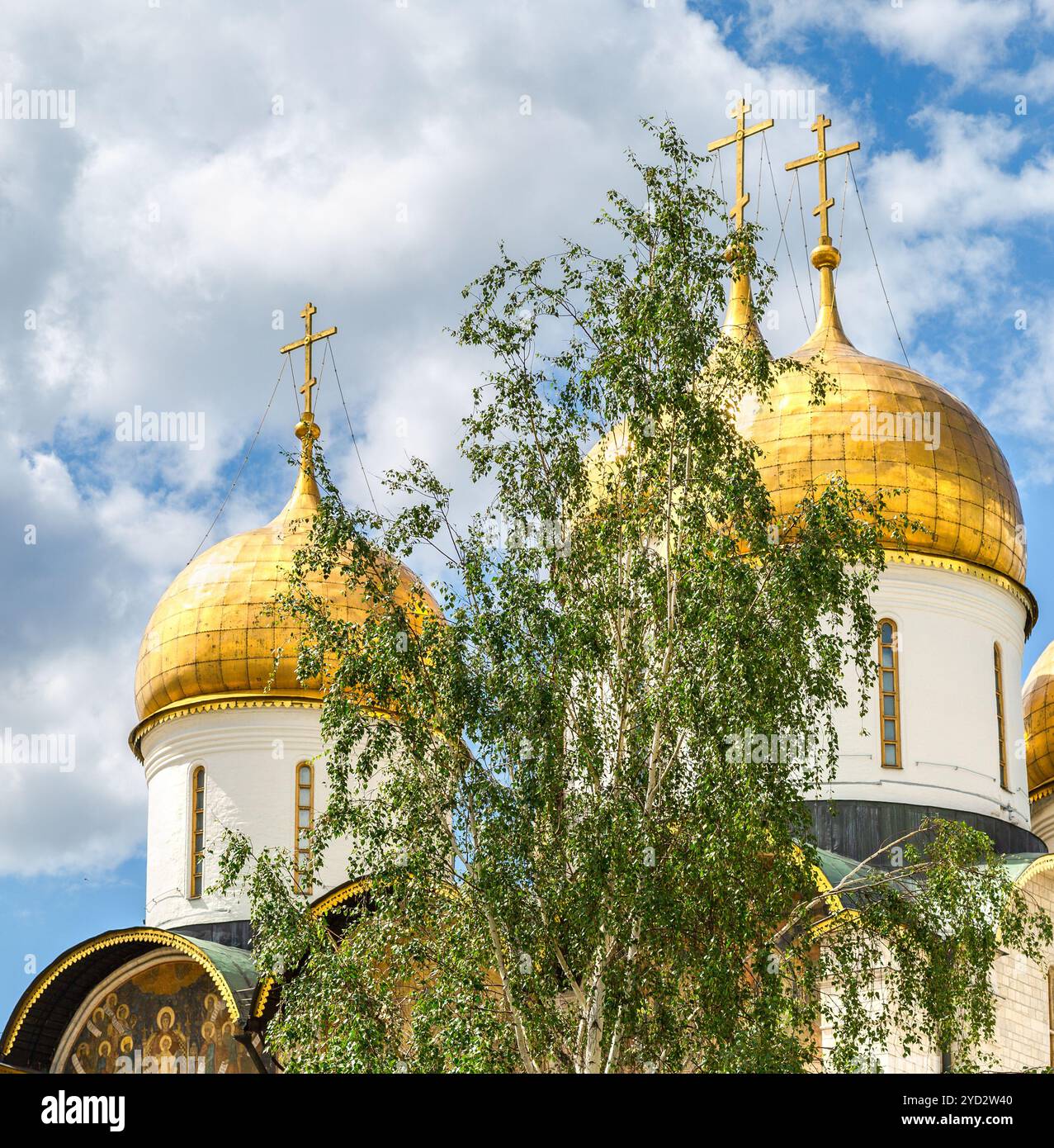 Goldene Kuppeln der orthodoxen Kathedrale Stockfoto