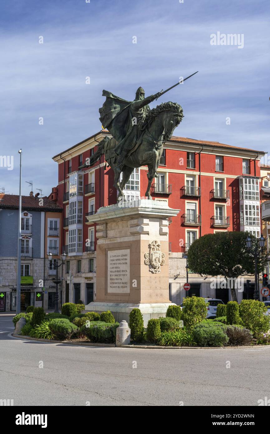 Burgos, Spanien, 14. April 2024: Denkmal des El Cid am Ufer des Arlanzon in der Innenstadt von Burgos, Europa Stockfoto