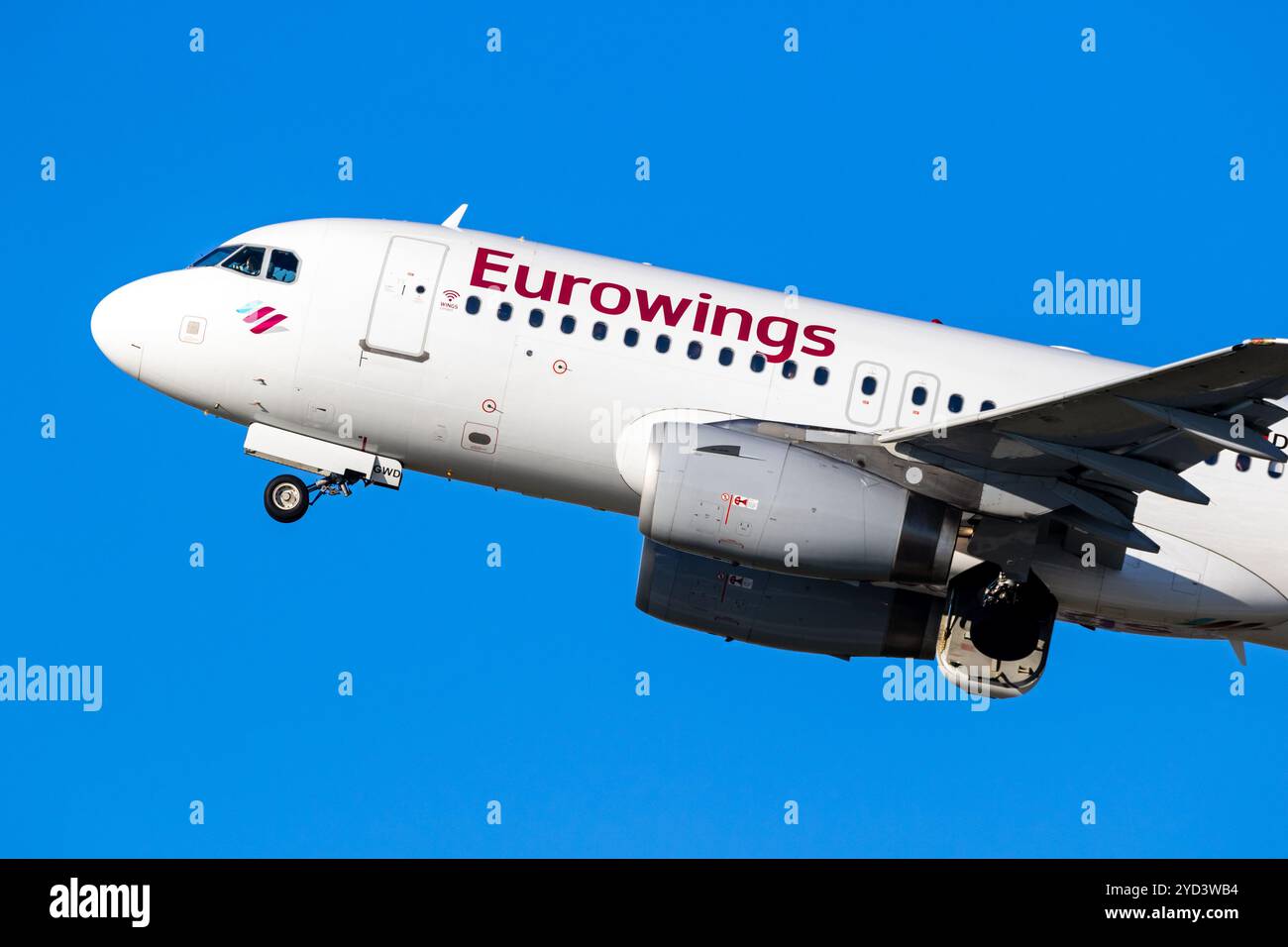 Eurowings Airbus A319 Passagierflugzeug ab Düsseldorf Airport. Deutschland - 7. Februar 2020 Stockfoto